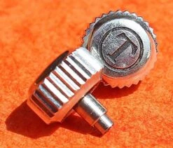 AUTHENTIQUES 2 X REMONTOIRS VISSES ACIER MONTRE TISSOT Ø7mm