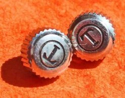 AUTHENTIQUES 2 X REMONTOIRS VISSES ACIER MONTRE TISSOT Ø7mm -Aiguilles et Pièces Soldes authentiques 2 x remontoirs visses acier montre tissot o7mm 4