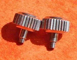 AUTHENTIQUES 2 X REMONTOIRS VISSES ACIER MONTRE TISSOT Ø7mm -Aiguilles et Pièces Soldes authentiques 2 x remontoirs visses acier montre tissot o7mm 6