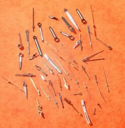 Lot Aiguilles Or Jaune, Acier Diverses Vintages Au Tritium, Luminova Montres Rolex, Breitling, Omega, IWC... 33 Lot Aiguilles Or Jaune, Acier Diverses Vintages Au Tritium, Luminova Montres Rolex, Breitling, Omega, IWC... -Aiguilles et Pièces Soldes lot aiguilles or jaune acier diverses vintages au tritium luminova montres rolex breitling omega iwc 12