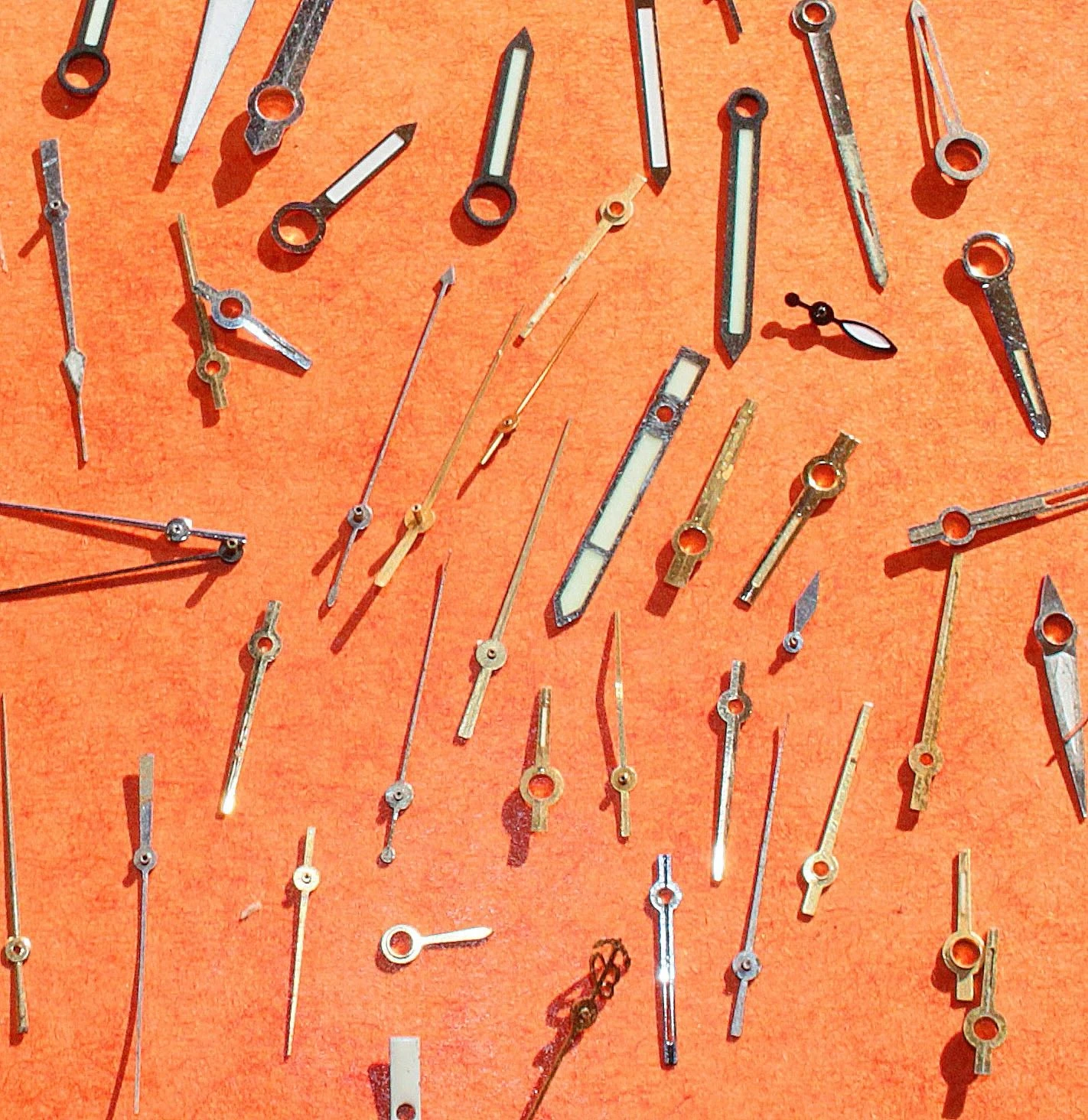 Lot Aiguilles Or Jaune, Acier Diverses Vintages Au Tritium, Luminova Montres Rolex, Breitling, Omega, IWC... 20 Lot Aiguilles Or Jaune, Acier Diverses Vintages Au Tritium, Luminova Montres Rolex, Breitling, Omega, IWC... – Image 18