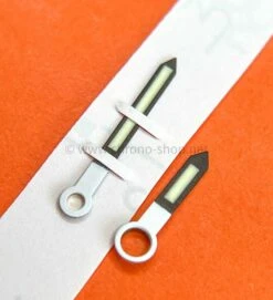 Omega Montres Accessoires Horlogerie Rares 2 X Aiguilles Index Heures Minutes Blanches Et Noires Luminova Ref 0065PP4011