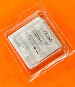 Omega Montres OMEGA SEAMASTER 300 PROFESSIONAL 2531.80.00 Jeu Complet Aiguilles Luminova Ref 067WZ00138 -Aiguilles et Pièces Soldes omega montres omega seamaster 300 professional 25318000 jeu complet aiguilles luminova ref 067wz00138 4