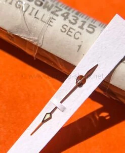 Omega Originale Pièce Horlogère Ref 0066WZ4315 Aiguille Centrale Montres Hommes Omega Seamaster Planet Ocean 42mm 2201.50.00 -Aiguilles et Pièces Soldes omega originale piece horlogere ref 0066wz4315 aiguille centrale montres hommes omega seamaster planet ocean 42mm 22015000 4