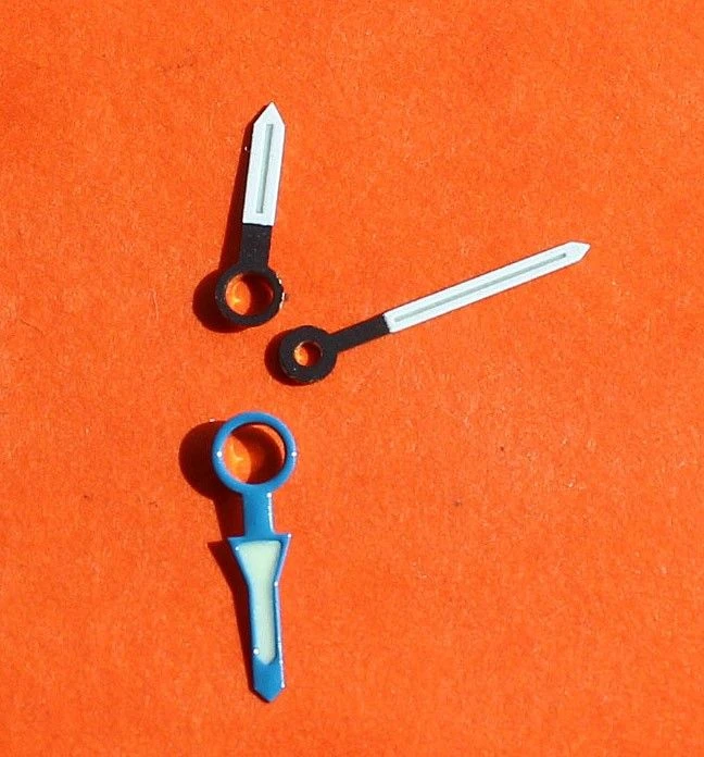 Omega Set Aiguilles Luminova Montres Flightmaster Calibre 910, 911, 920, 930 5 Omega Set Aiguilles Luminova Montres Flightmaster Calibre 910, 911, 920, 930 – Image 3