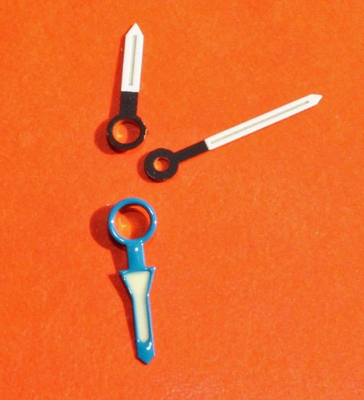 Omega Set Aiguilles Luminova Montres Flightmaster Calibre 910, 911, 920, 930 3 Omega Set Aiguilles Luminova Montres Flightmaster Calibre 910, 911, 920, 930