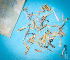 Rolex 50's Lot Aiguilles Divers Or Jaune Radium Dauphines Montres Oyster Date 1500 Cal 1030, 1060, 1560, 1570,1530 -Aiguilles et Pièces Soldes rolex 50 s lot aiguilles divers or jaune radium dauphines montres oyster date 1500 cal 1030 1060 1560 15701530 6