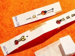 ROLEX RARES AIGUILLES TRITIUM 5512,5513 MONTRES VINTAGES SUBMARINER COULEUR CRÈME JAUNE CAL 1520,1530 -Aiguilles et Pièces Soldes rolex rares aiguilles tritium 55125513 montres vintages submariner couleur creme jaune cal 15201530 16