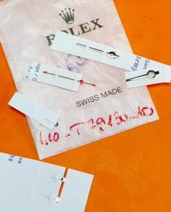 Tudor Rare Jeu Aiguilles Rouge Luminova & Chronos Blanc Oysterdate Chronograph Tiger Prince Date Ref 79160,79260,79180,79280 -Aiguilles et Pièces Soldes tudor rare jeu aiguilles rouge luminova chronos blanc oysterdate chronograph tiger prince date ref 79160792607918079280 4