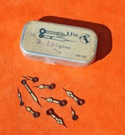 VINTAGE LOT D'AIGUILLES TRITIUM MONTRES Années 40-50 Ref 9 / 12 LIGNES Mm T SWISS SECONDE, TROTTEUSE, HEURES
